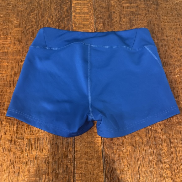 Mizuno Blue Volleyball Athletic Shorts.  Women’s medium. Great condition. - Picture 4 of 4